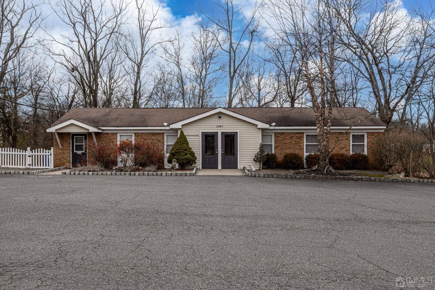 Branchburg, NJ 08876,1167 State Route 28