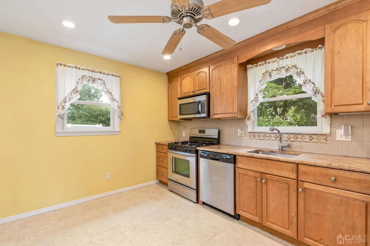 Piscataway, NJ 08854,156 Brewster AVE