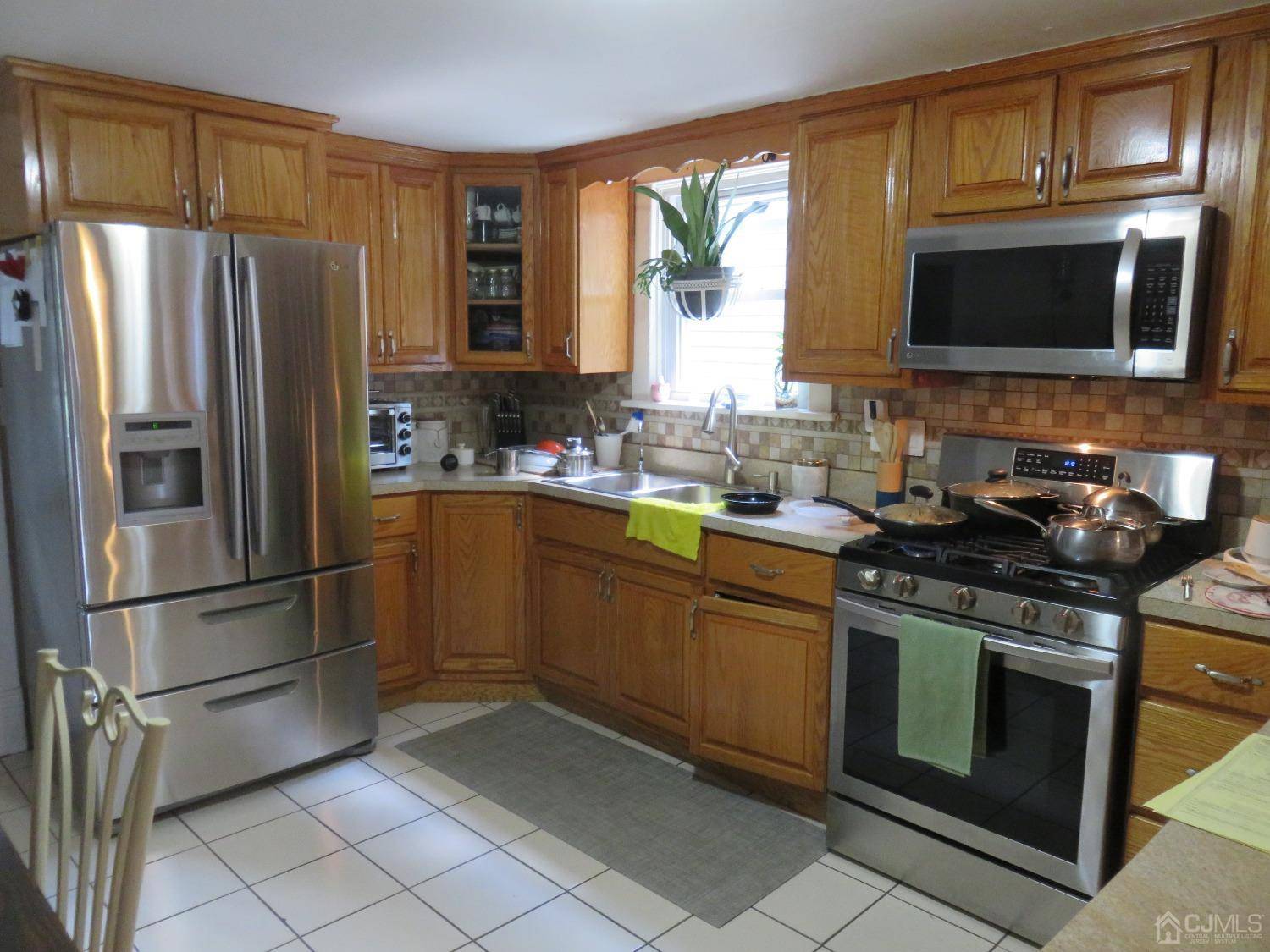 Perth Amboy, NJ 08861,420 State ST