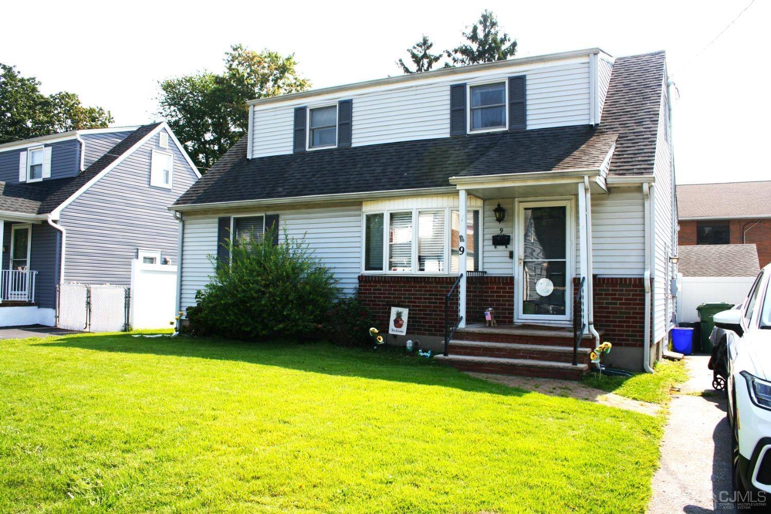 Sayreville, NJ 08859,9 Kenneth AVE