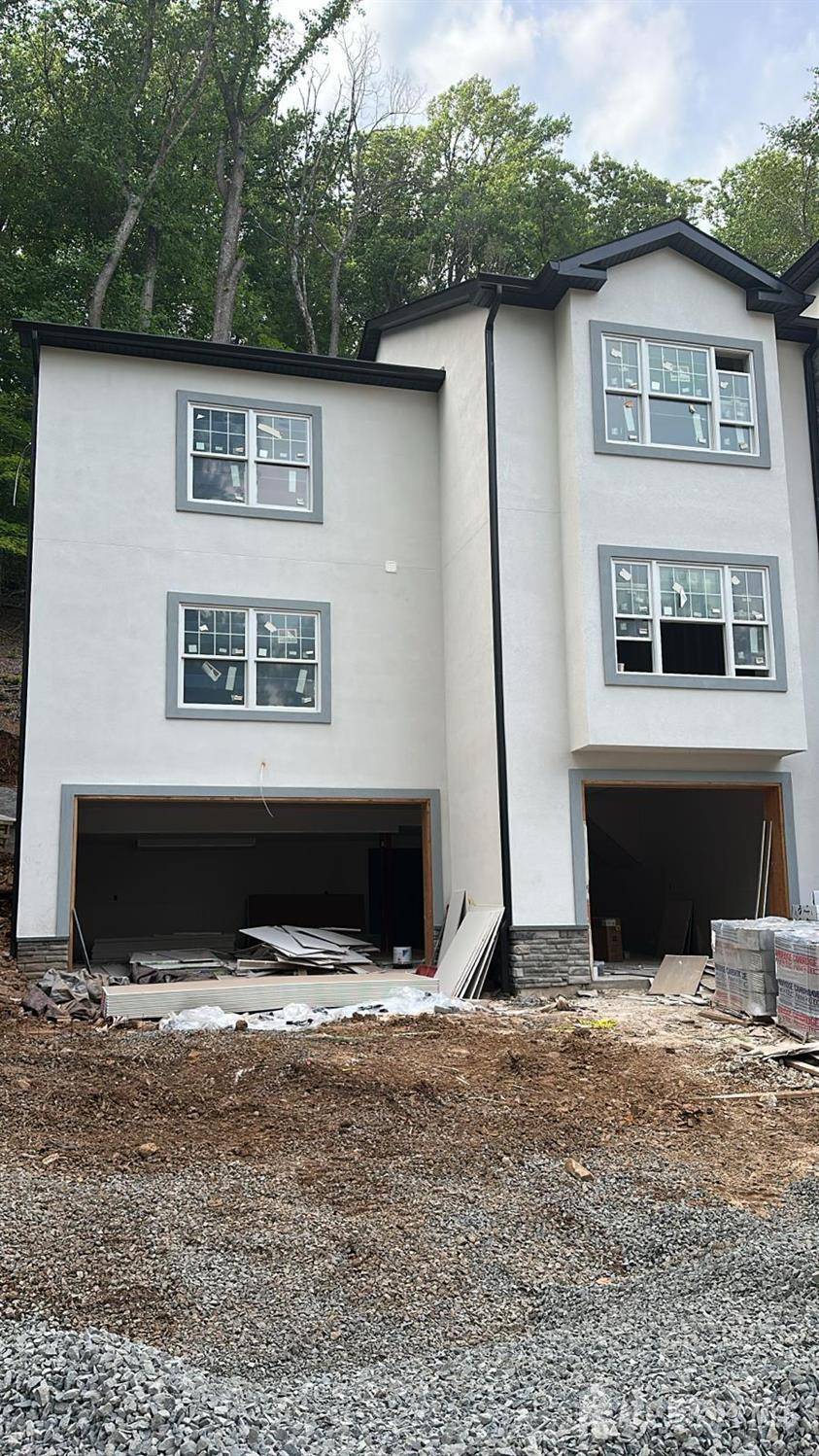 Watchung, NJ 07069,79 PARK PL