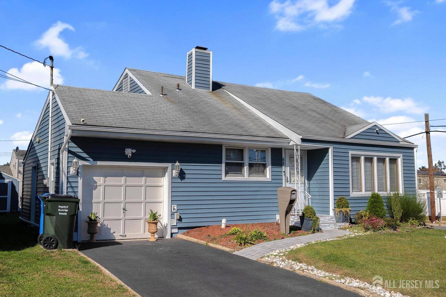 Colonia, NJ 07067,69 Cleveland AVE