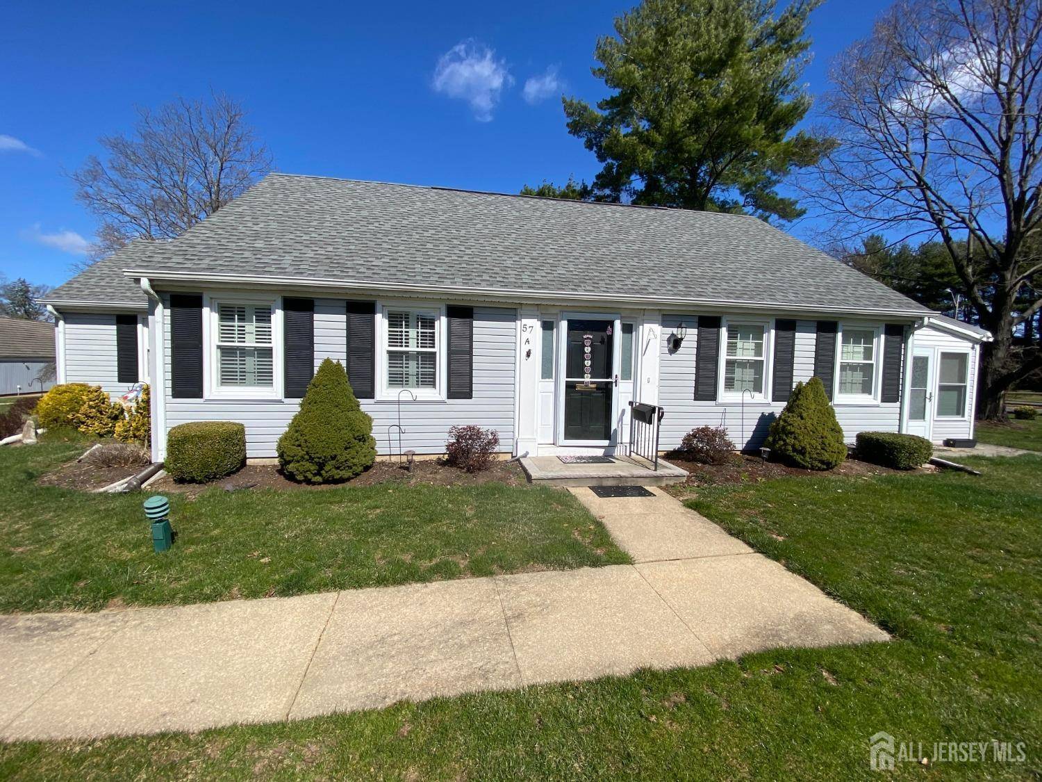 Monroe, NJ 08831,57 Fairfield LN #A