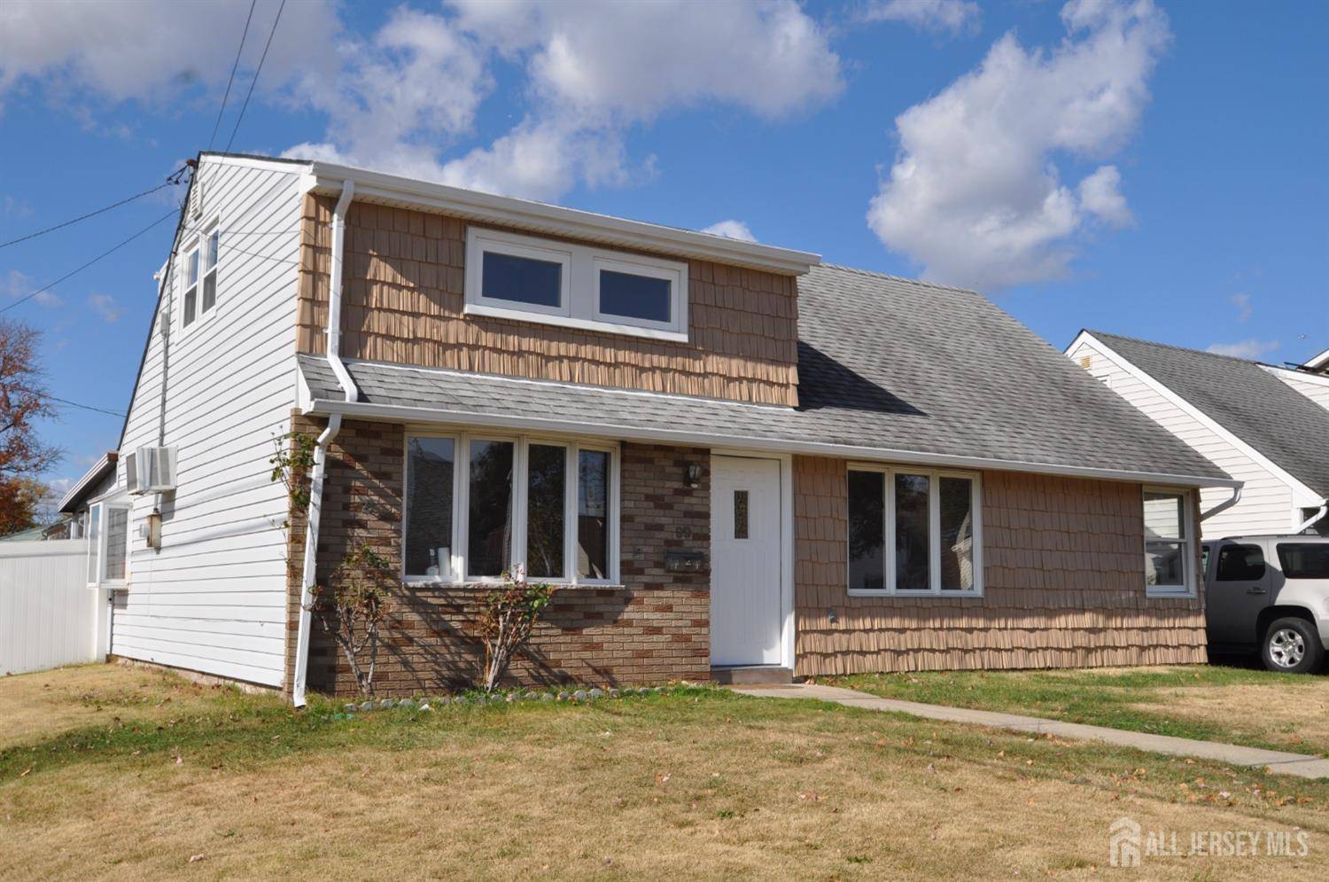 Carteret, NJ 07008,99 Daniel ST