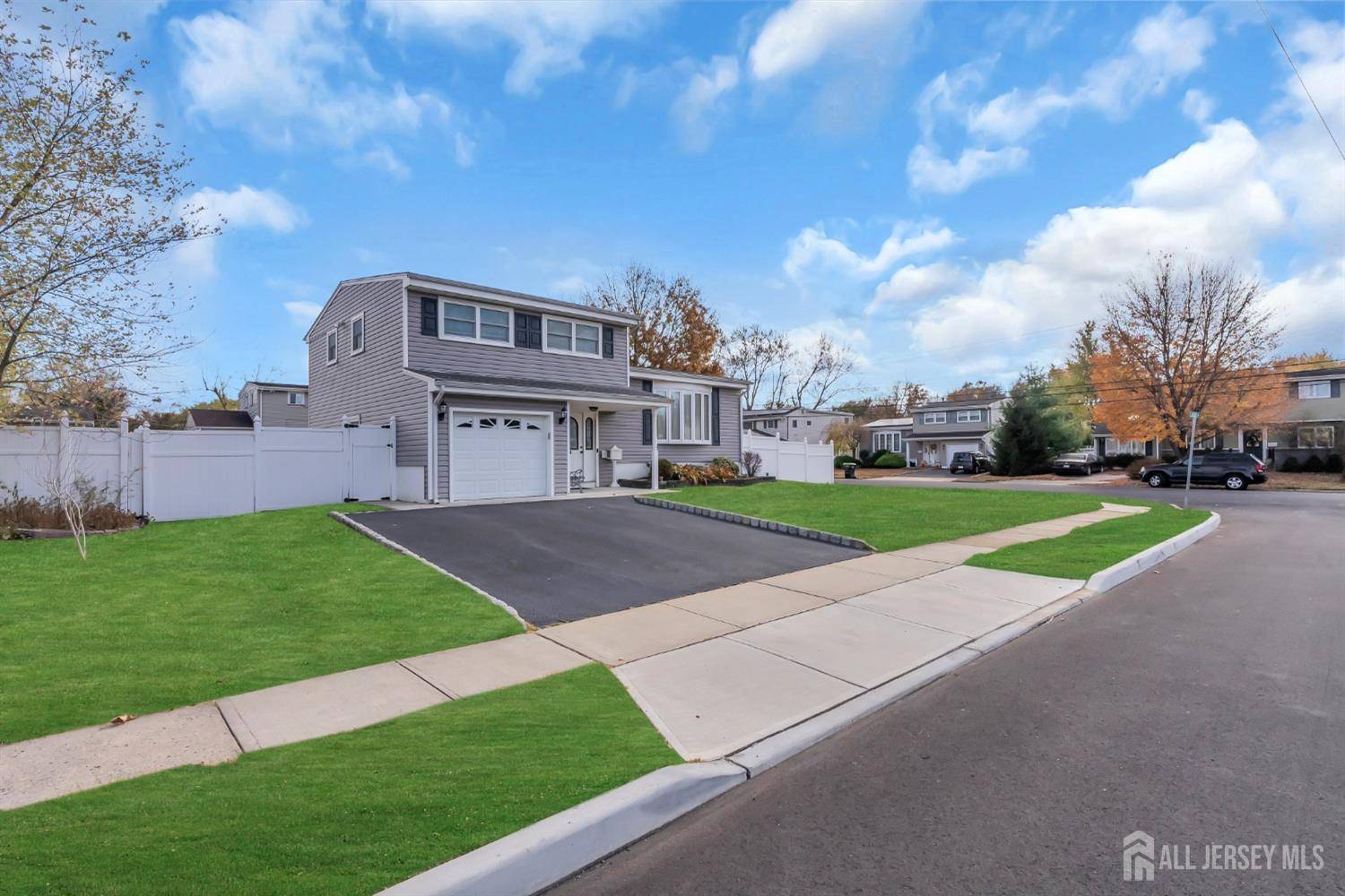 Old Bridge, NJ 08857,18 Jersey AVE
