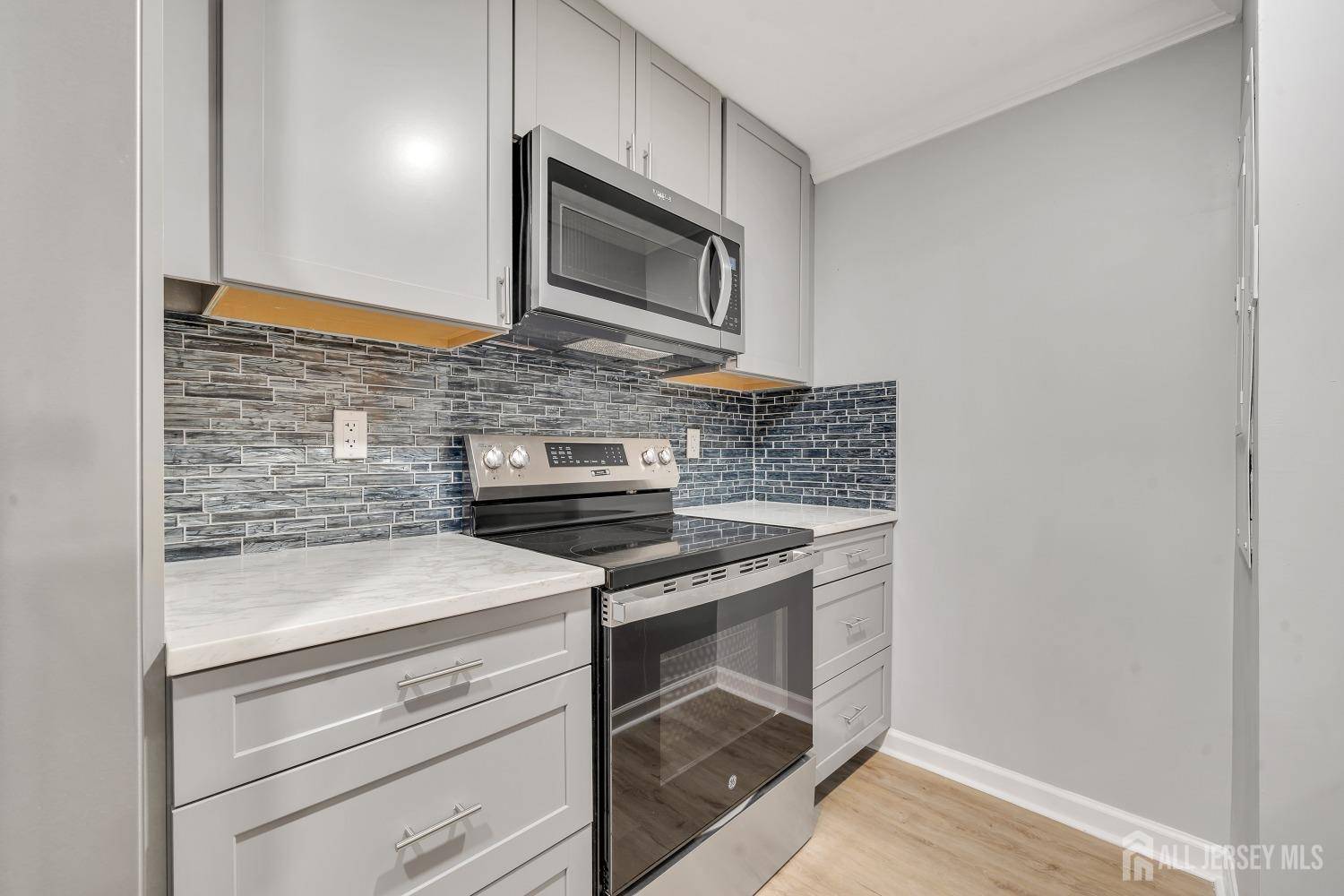 Plainsboro, NJ 08536,9104 Tamarron DR