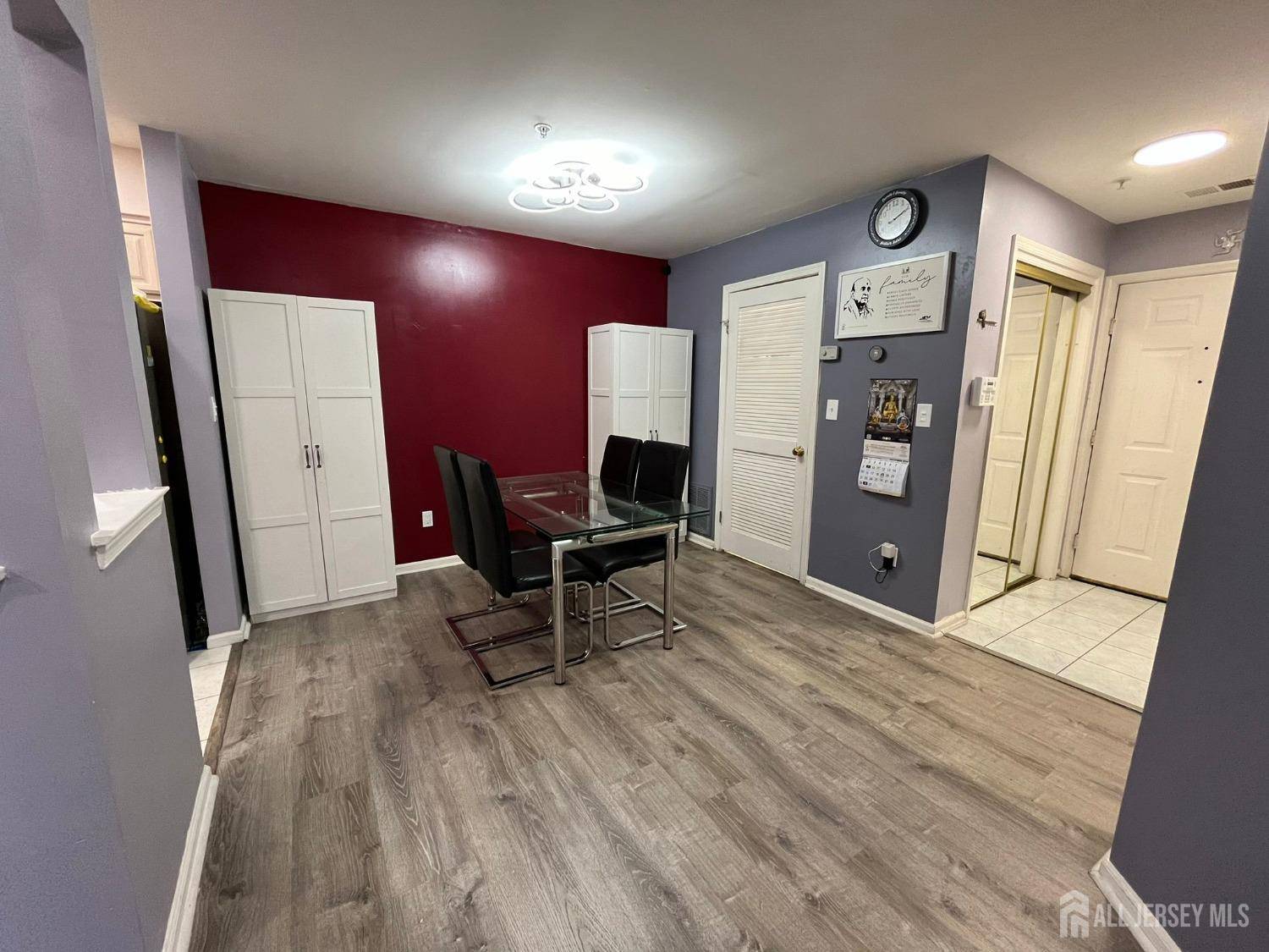 Edison, NJ 08817,1715 Waterford DR #1715