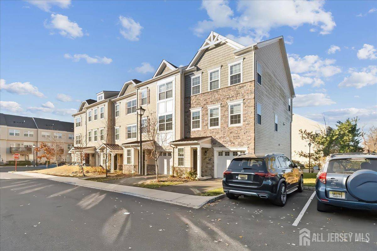 Monroe, NJ 08831,905 Chalmers LN