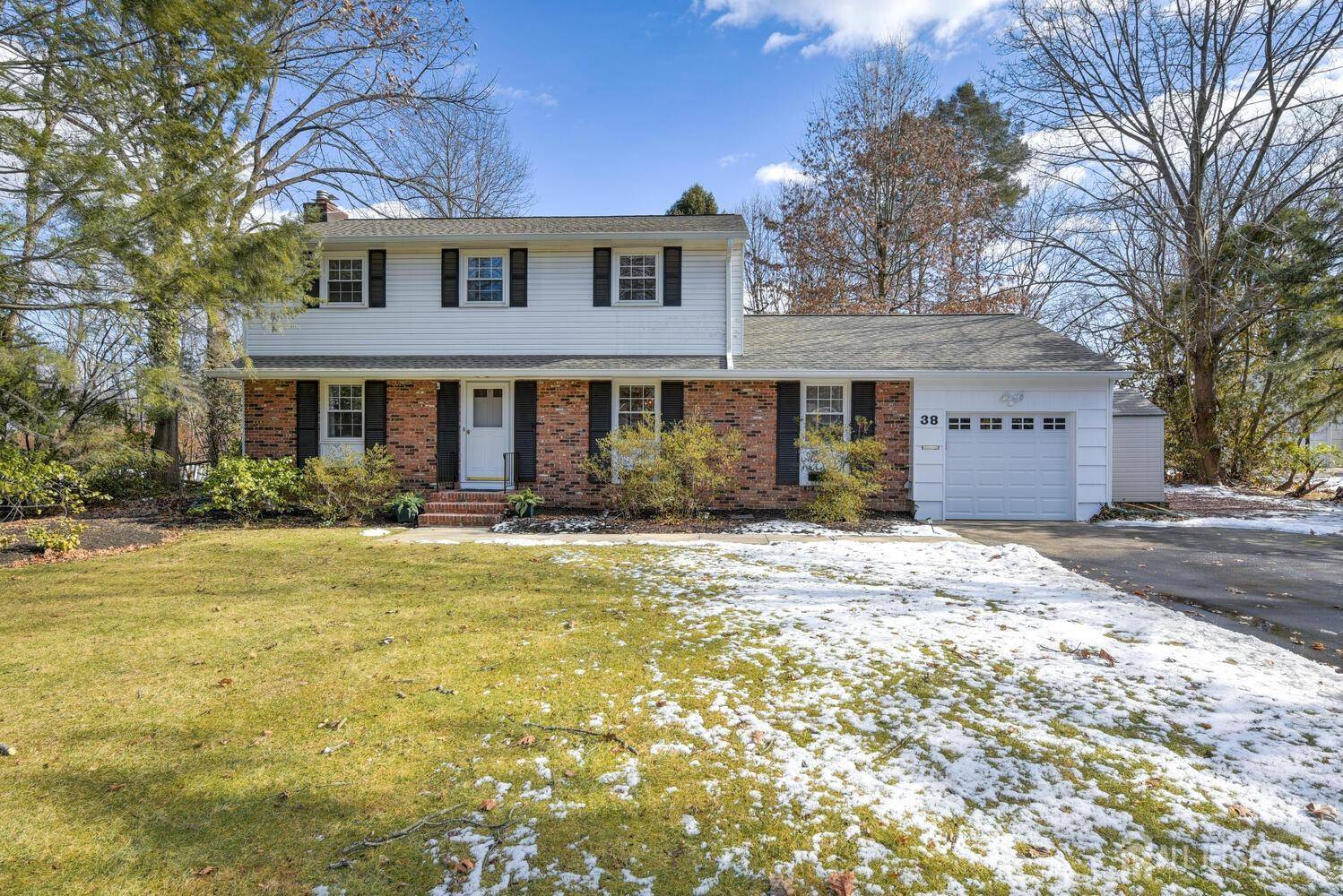 Cranbury, NJ 08512,38 Evans DR