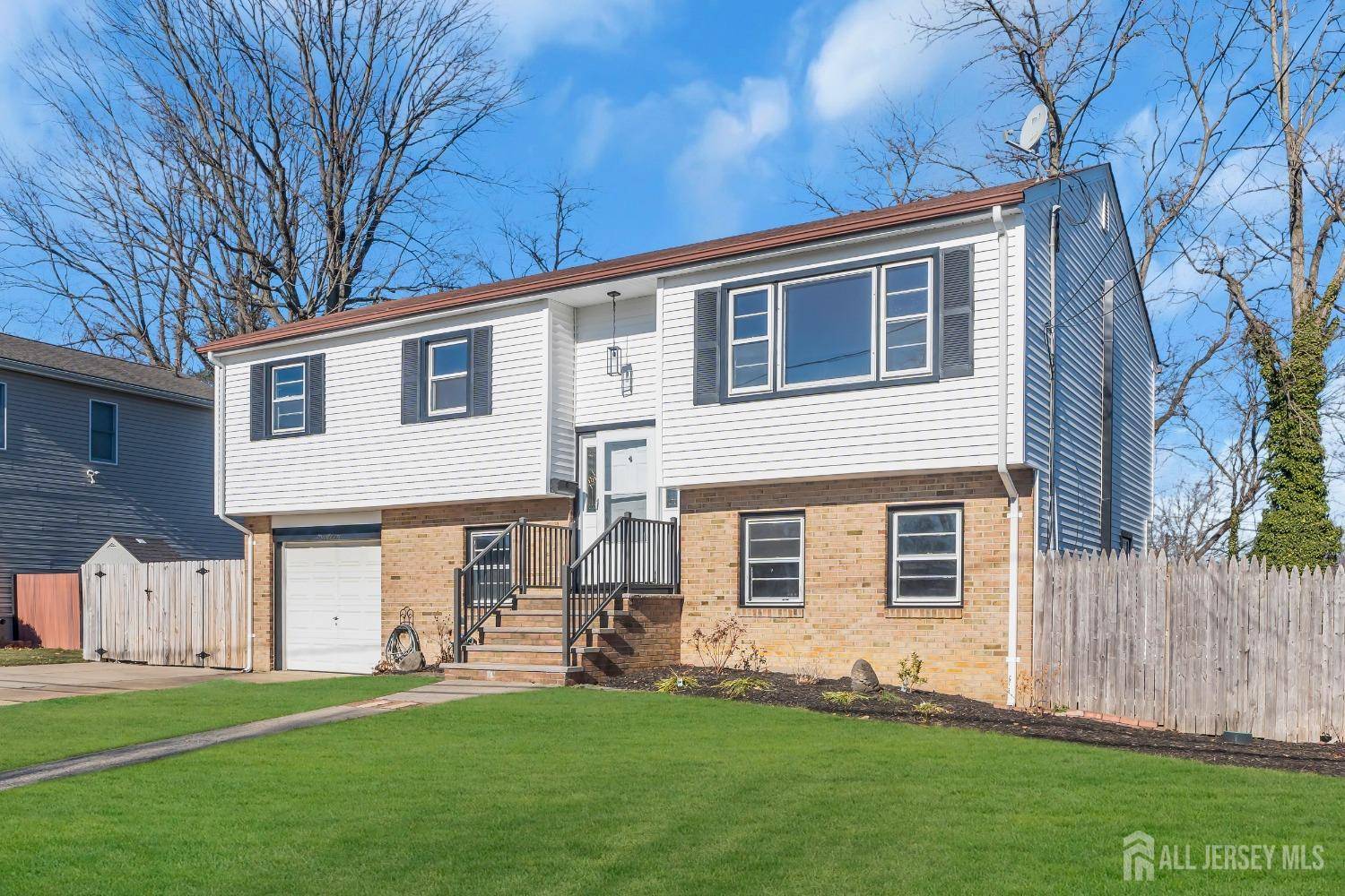 Jamesburg, NJ 08831,14 Ridgeview RD