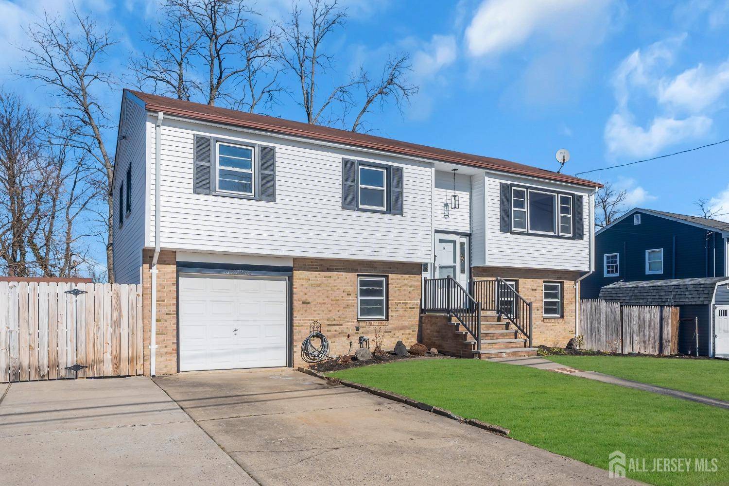 Jamesburg, NJ 08831,14 Ridgeview RD
