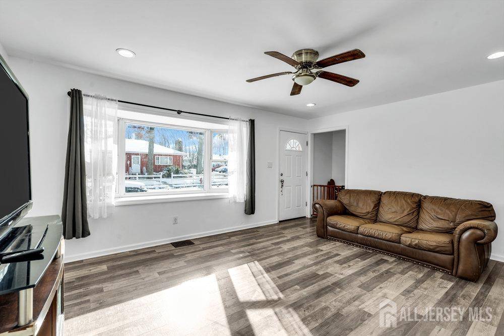 Woodbridge Proper, NJ 07095,106 Alwat ST