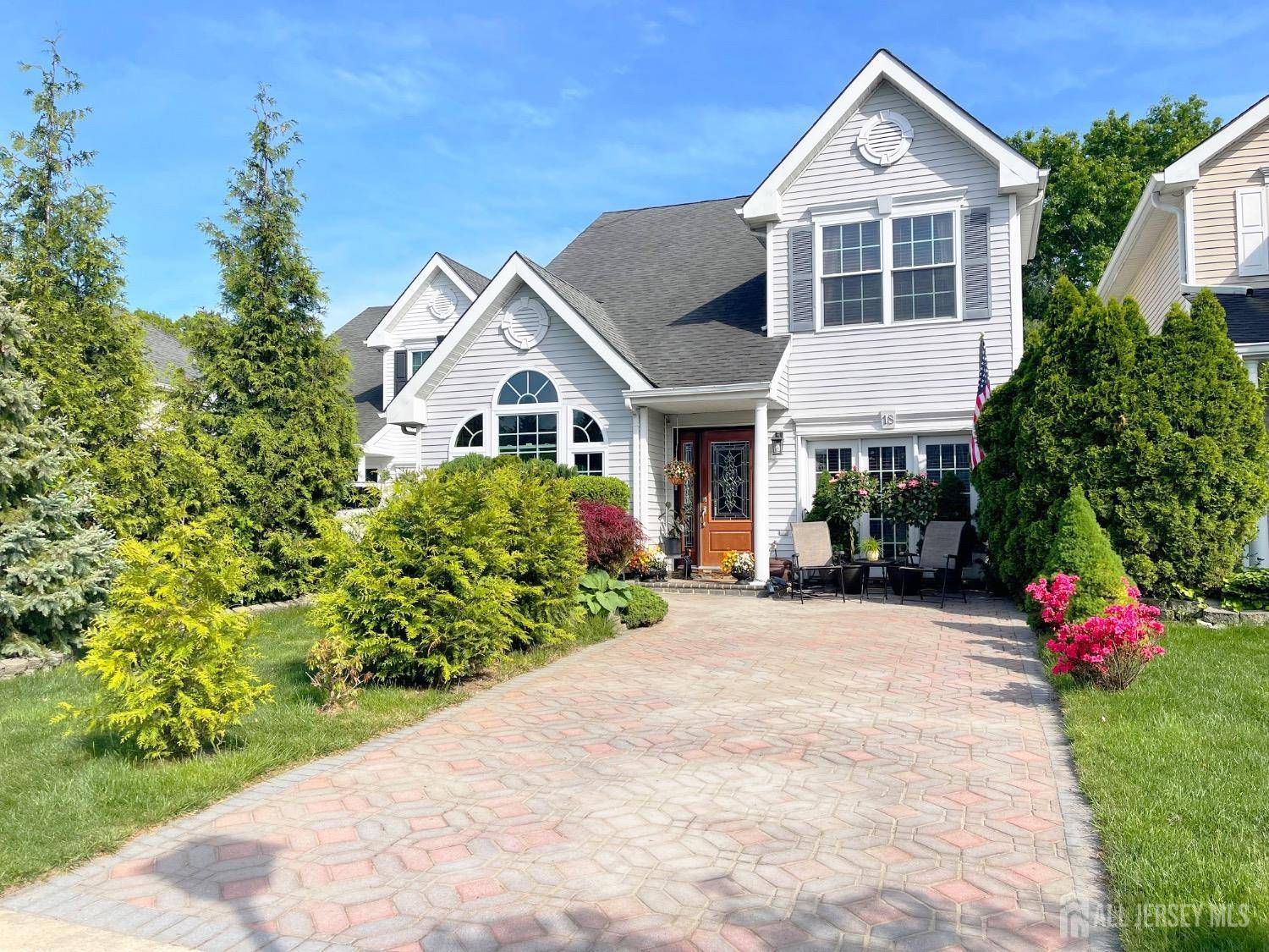 Old Bridge, NJ 08857,18 Tall Oaks CT