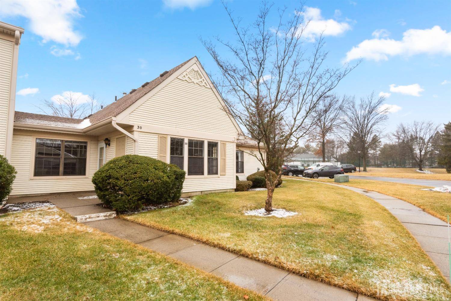 East Brunswick, NJ 08816,30 Wycoff WAY