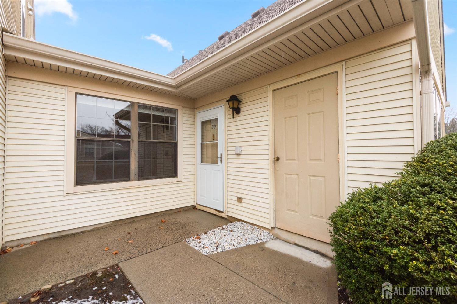 East Brunswick, NJ 08816,30 Wycoff WAY