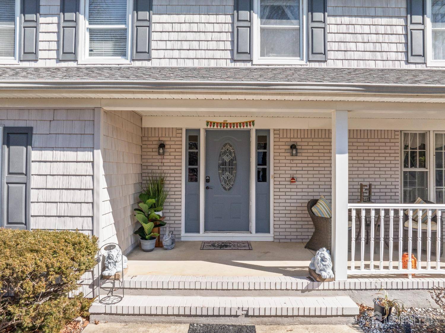 East Brunswick, NJ 08816,5 Lenape LN