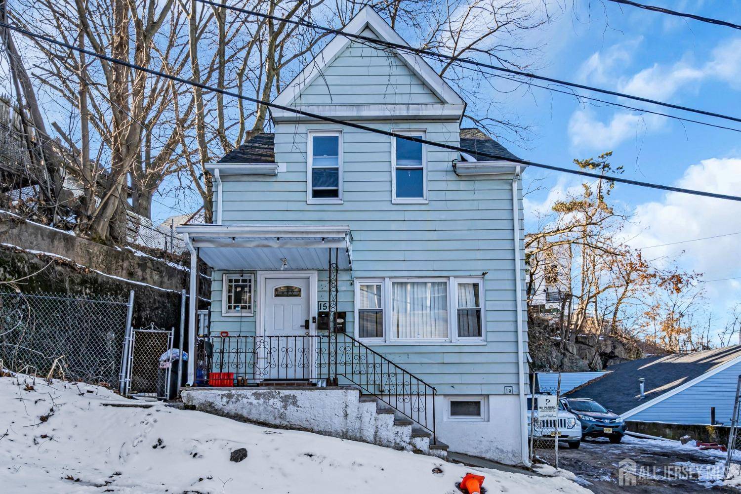 Paterson, NJ 07522,15 White ST