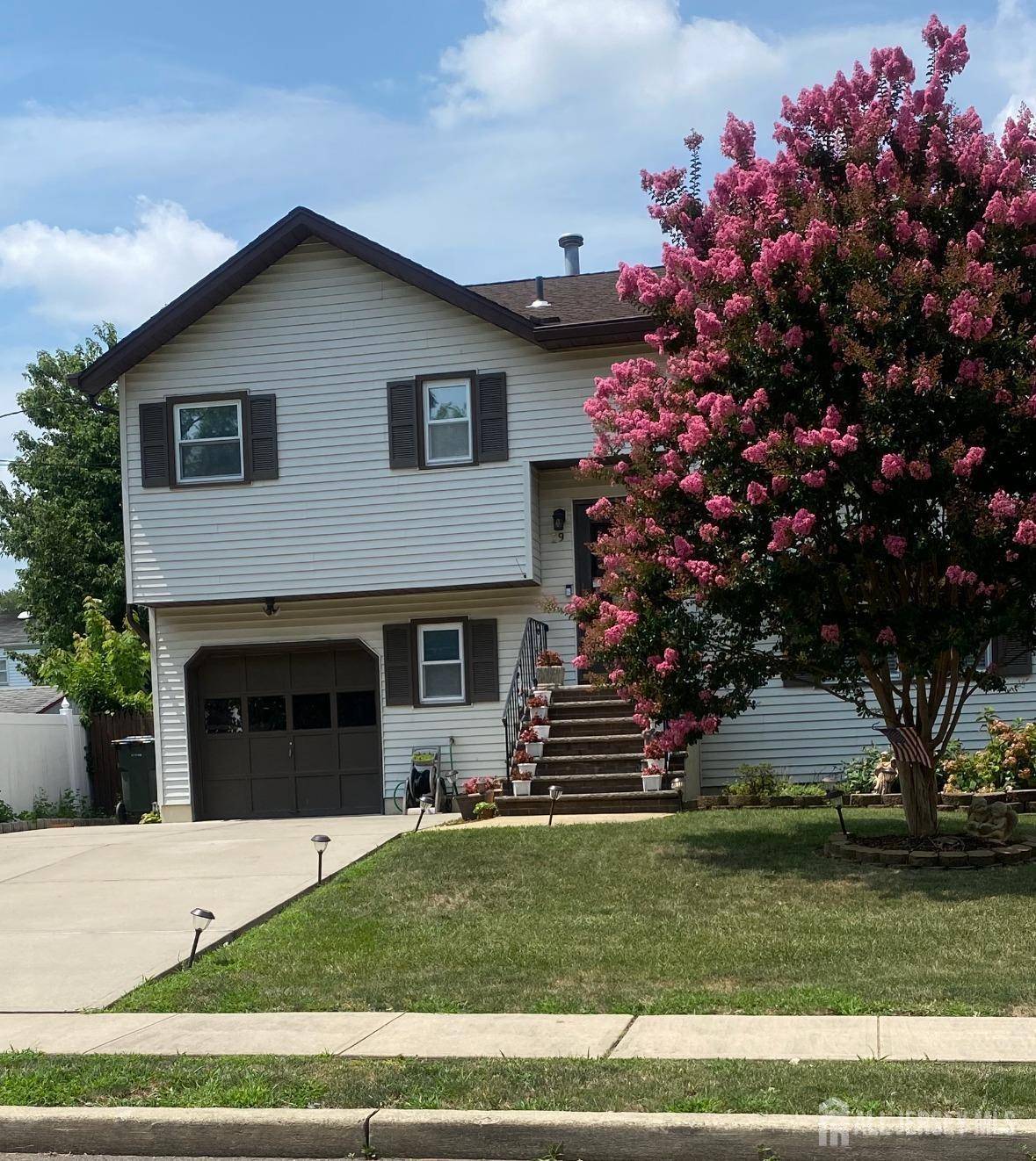 Avenel, NJ 07001,29 Borman AVE