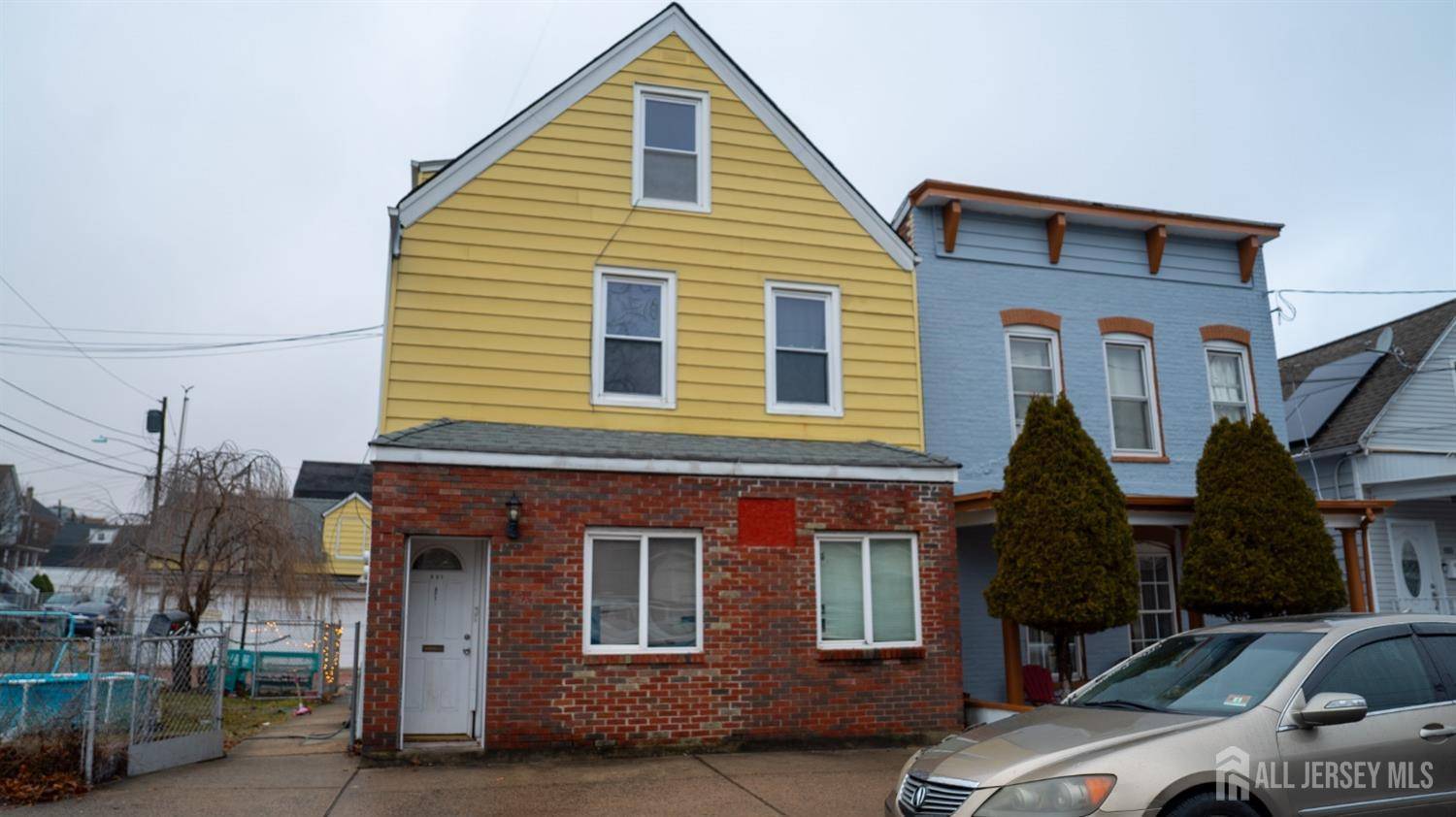 Perth Amboy, NJ 08861,651 Penn ST #2