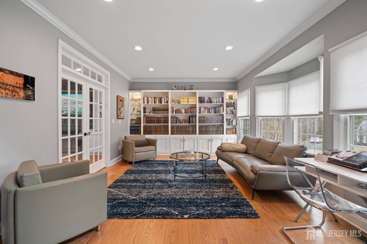 East Brunswick, NJ 08816,15 Brookside CT