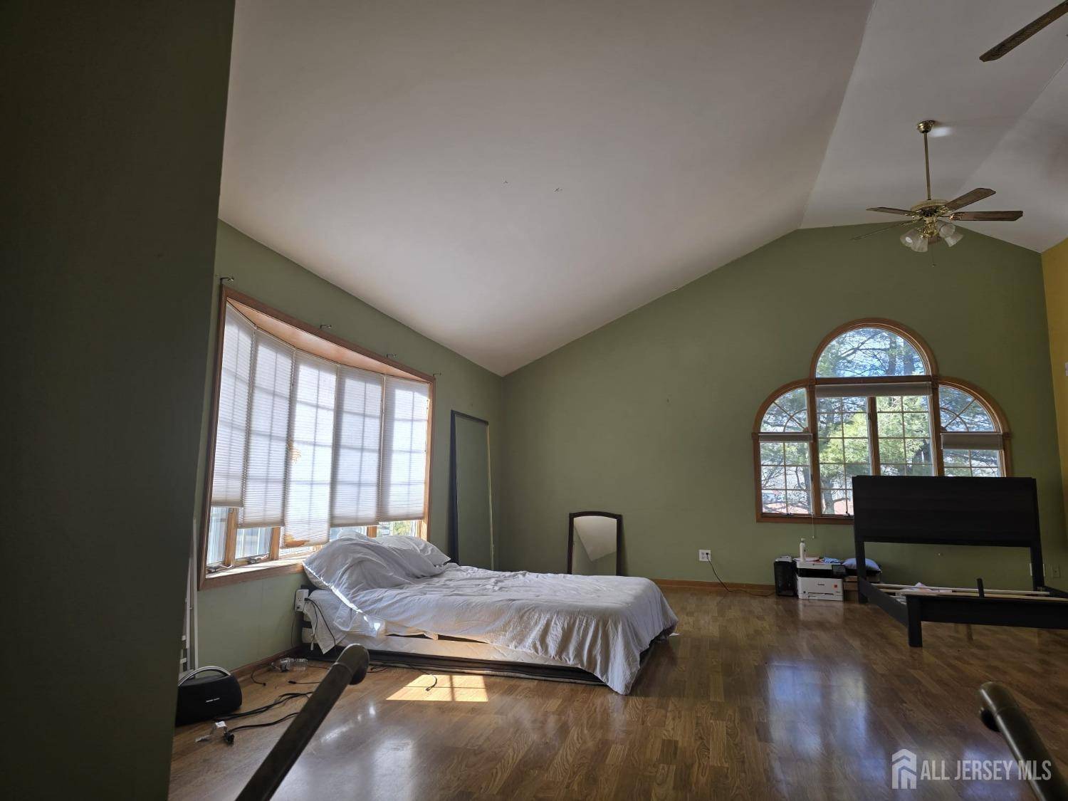 Freehold Twp, NJ 07728,241 monmouth RD