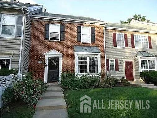North Brunswick, NJ 08902,359 Hadleigh LN
