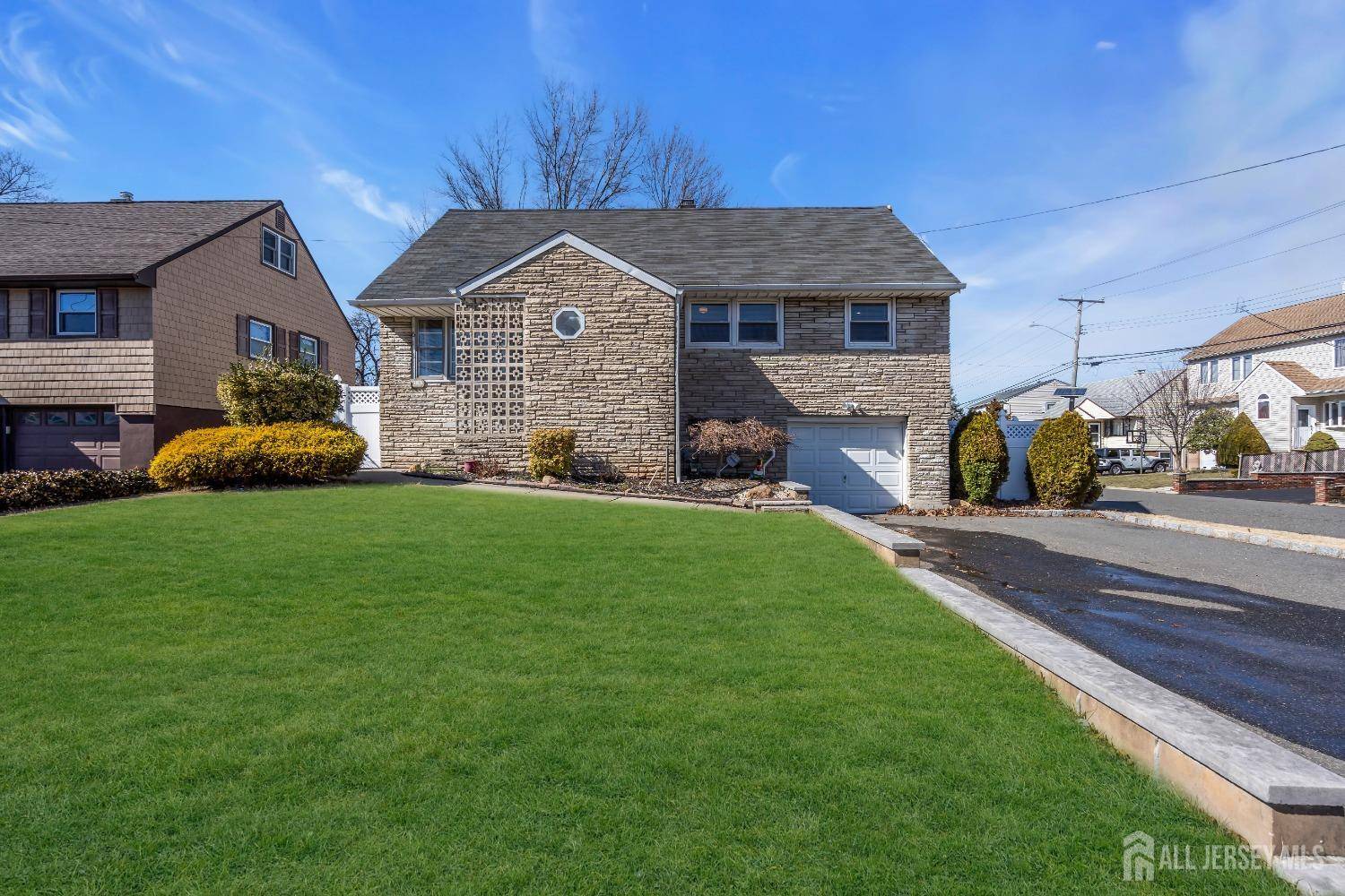 Menlo Park Terrace, NJ 08840,161 Jefferson ST