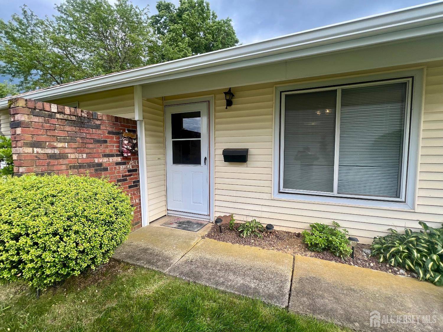 Monroe, NJ 08831,65 Essex RD