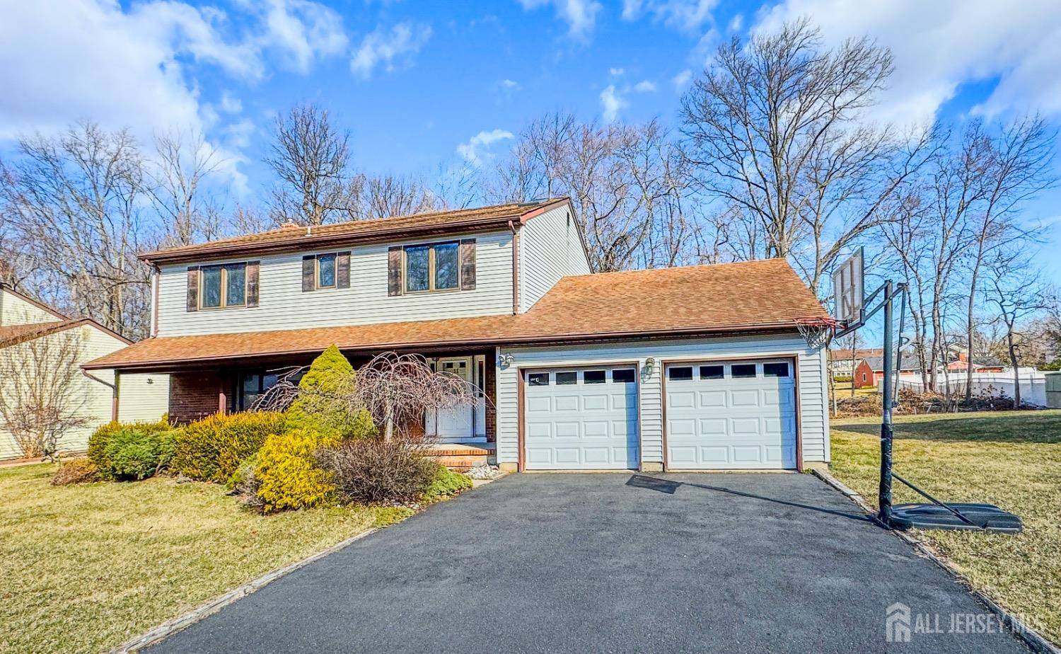 Edison, NJ 08820,11 Anna LN