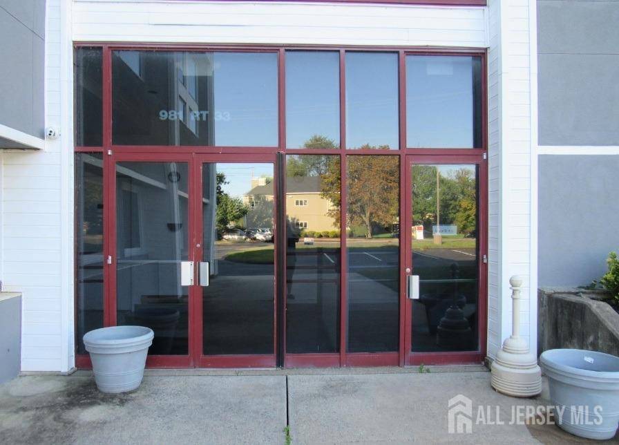 Monroe, NJ 08831,983 W STATE ROUTE 33 W #E