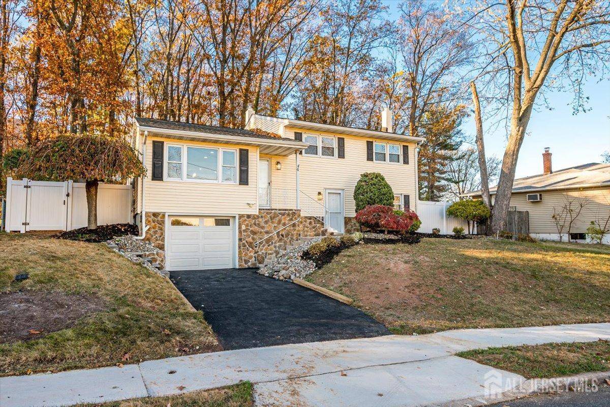 Edison, NJ 08837,4 Adelphi CT