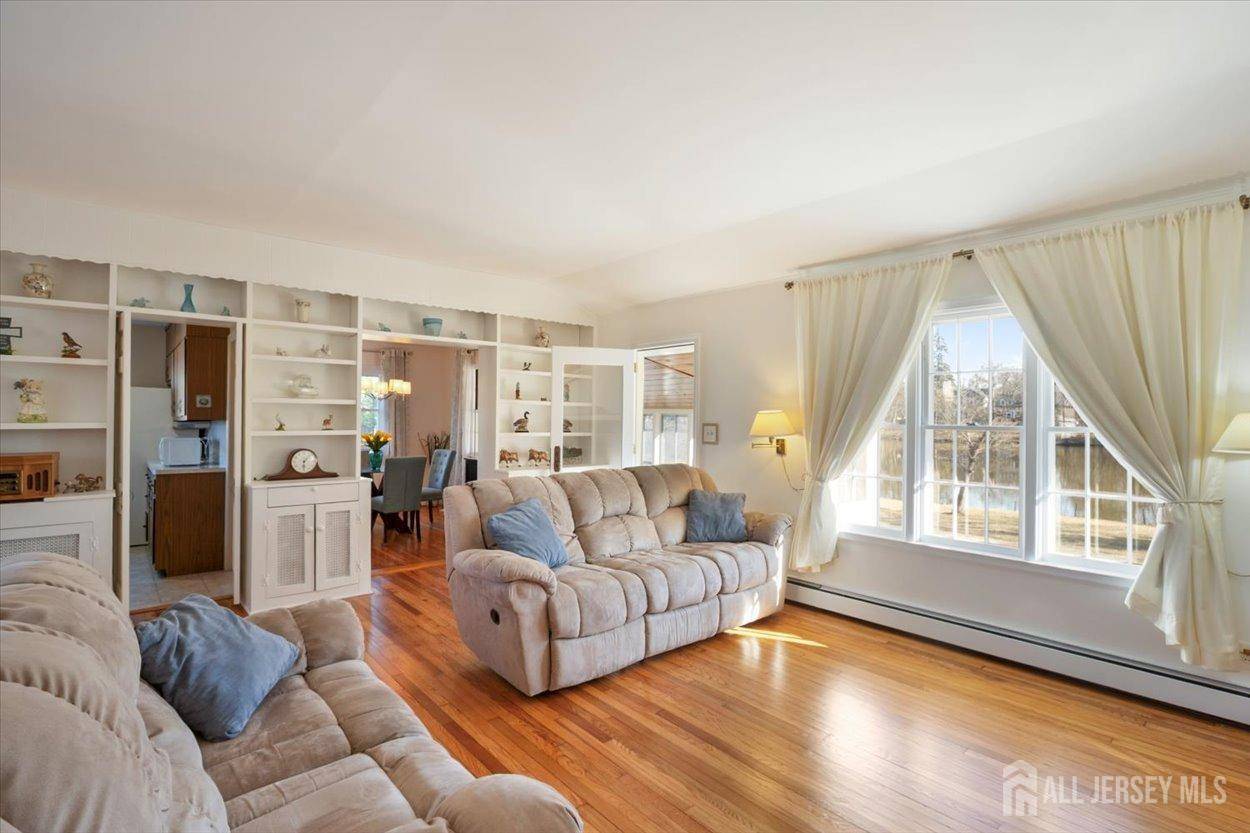 Piscataway, NJ 08854,175 Lakeside DR N