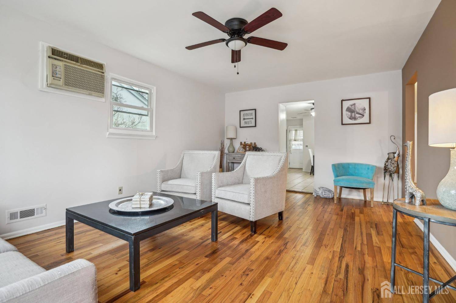 Metuchen, NJ 08840,73 E Walnut ST E