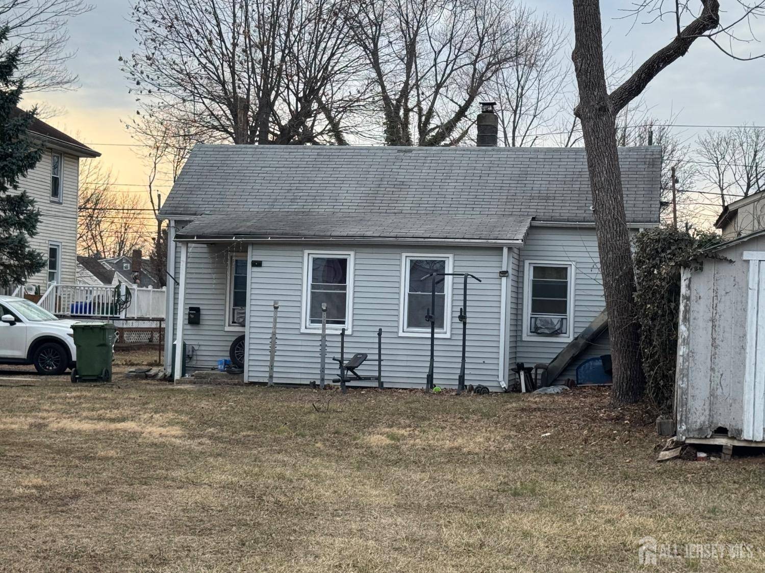 Edison, NJ 08817,95 Craig ST
