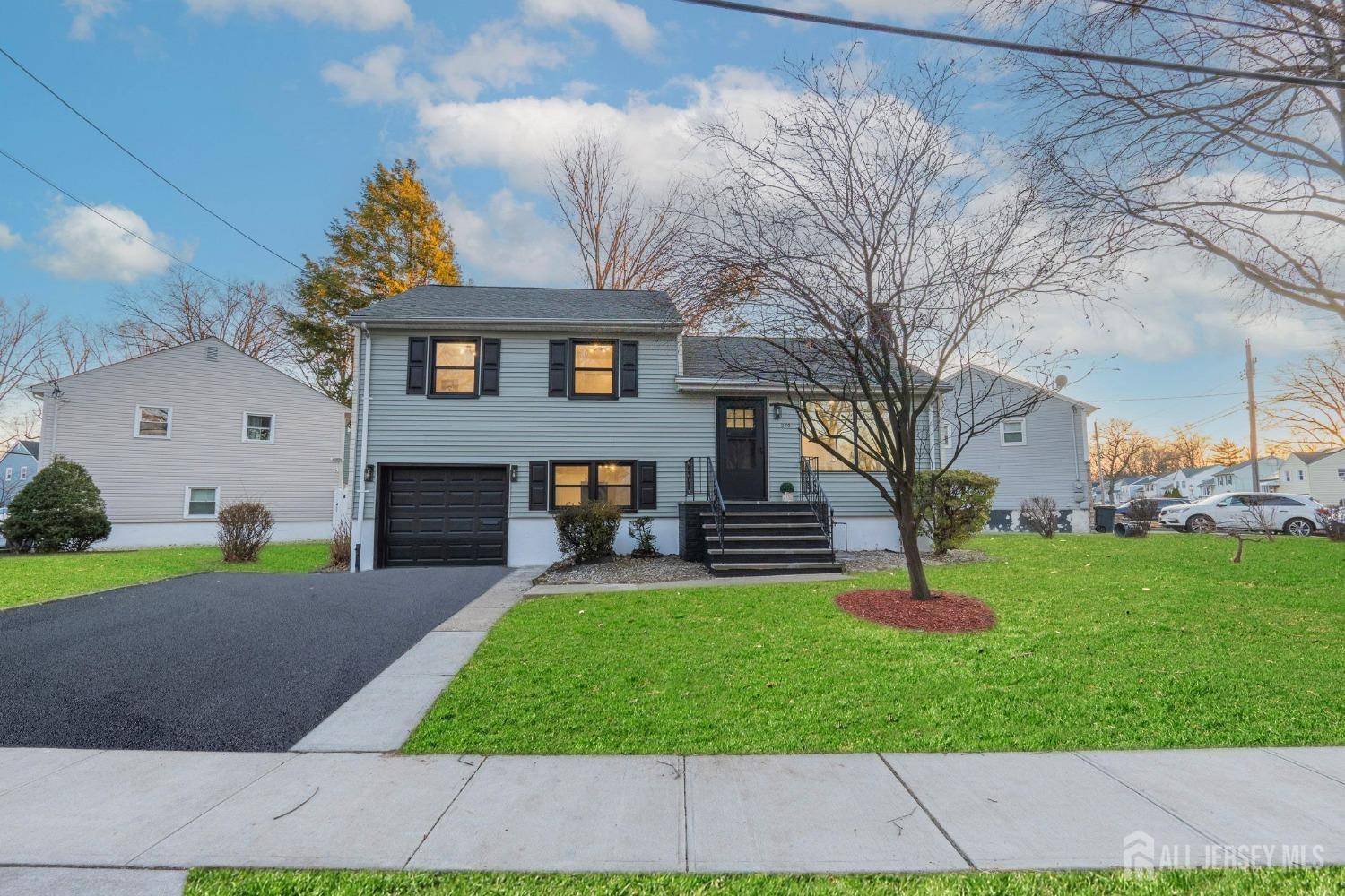 Union Twp, NJ 07083,270 Huguenot AVE