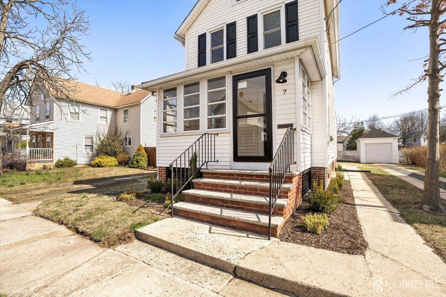 South River, NJ 08882,7 Lincoln ST