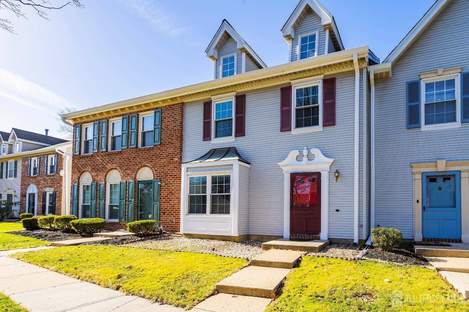 North Brunswick, NJ 08902,18 Albury WAY