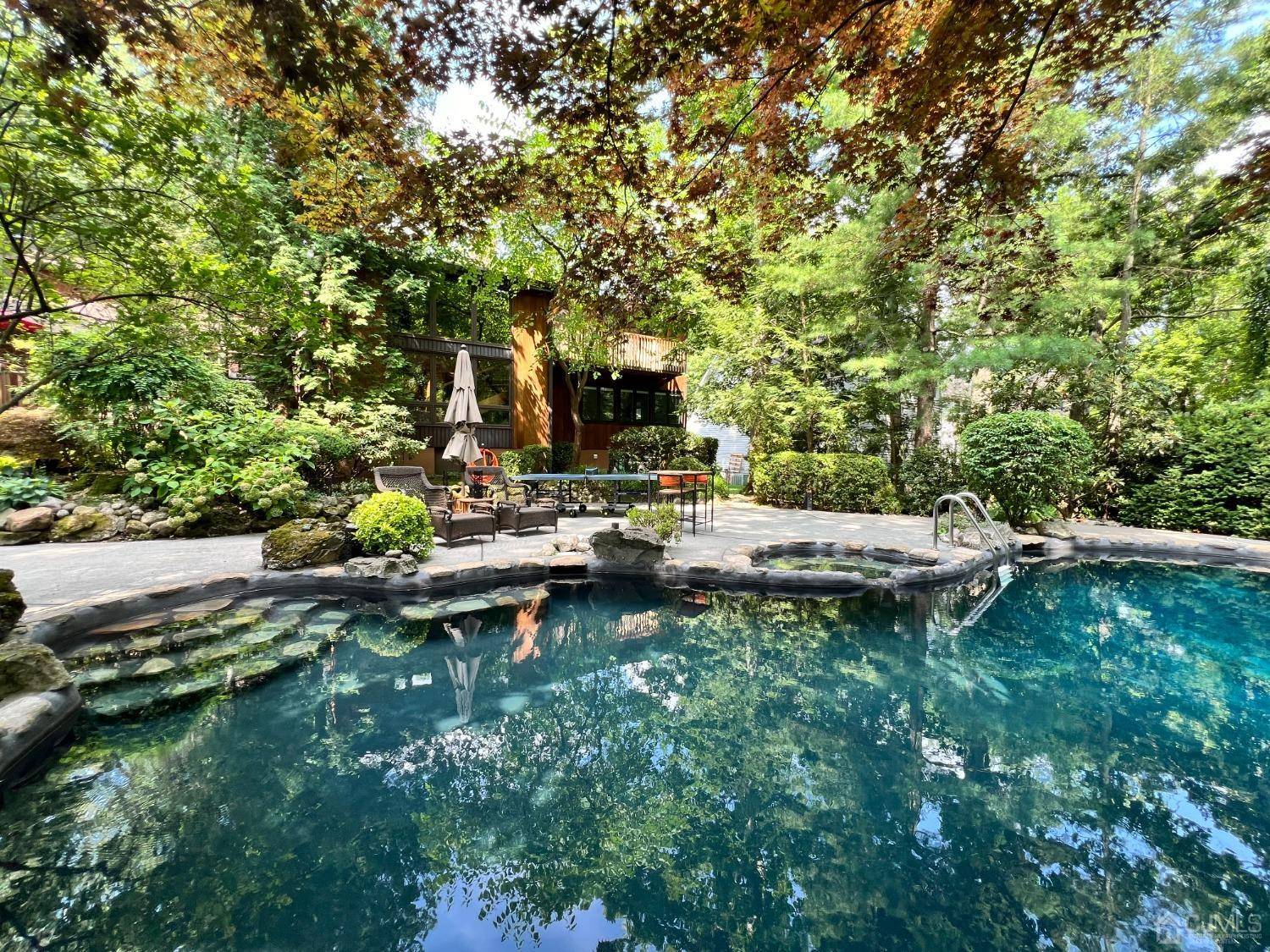 East Brunswick, NJ 08816,2 Gloucester CT