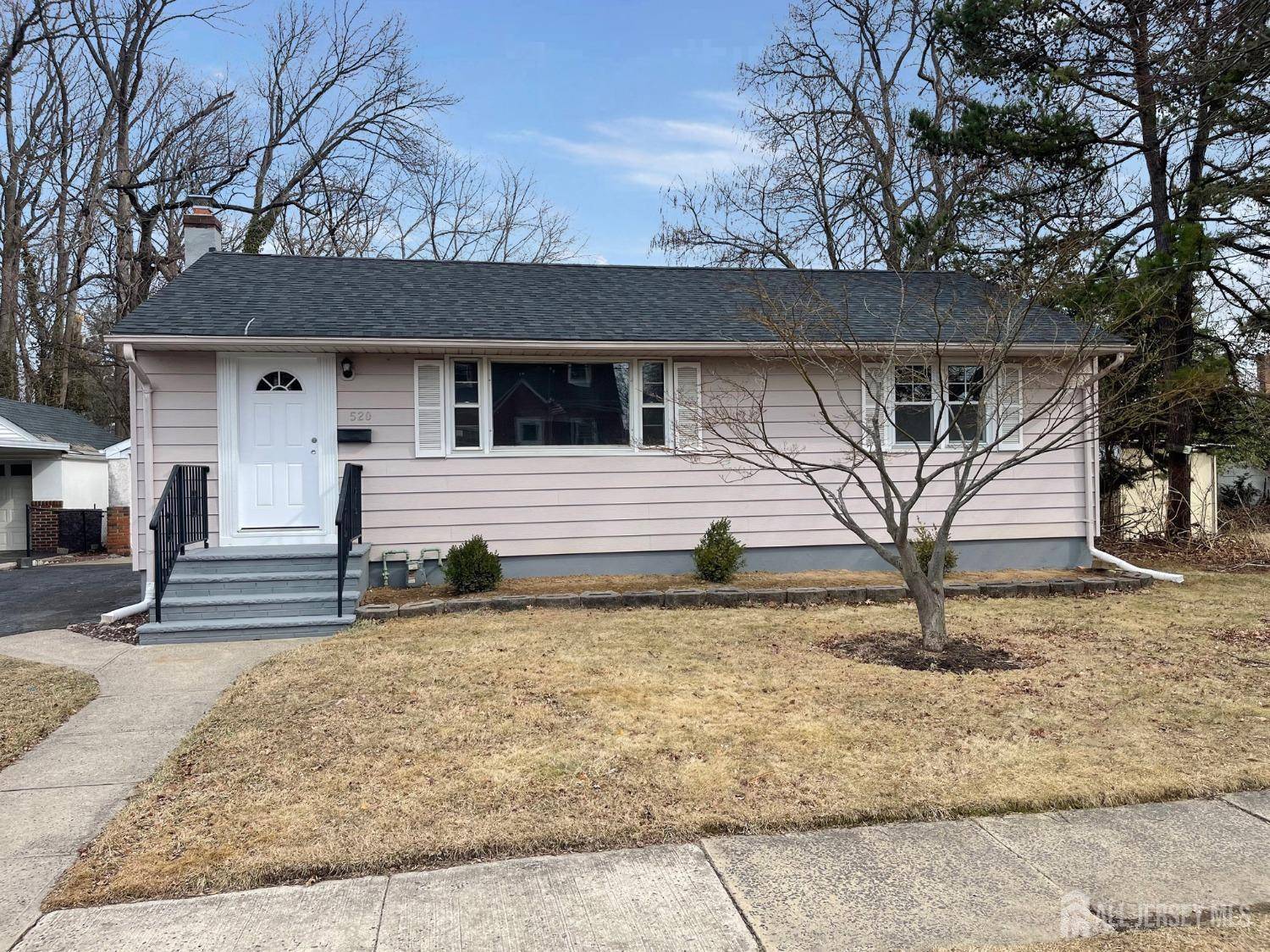 Bound Brook, NJ 08805,520 Hayward ST
