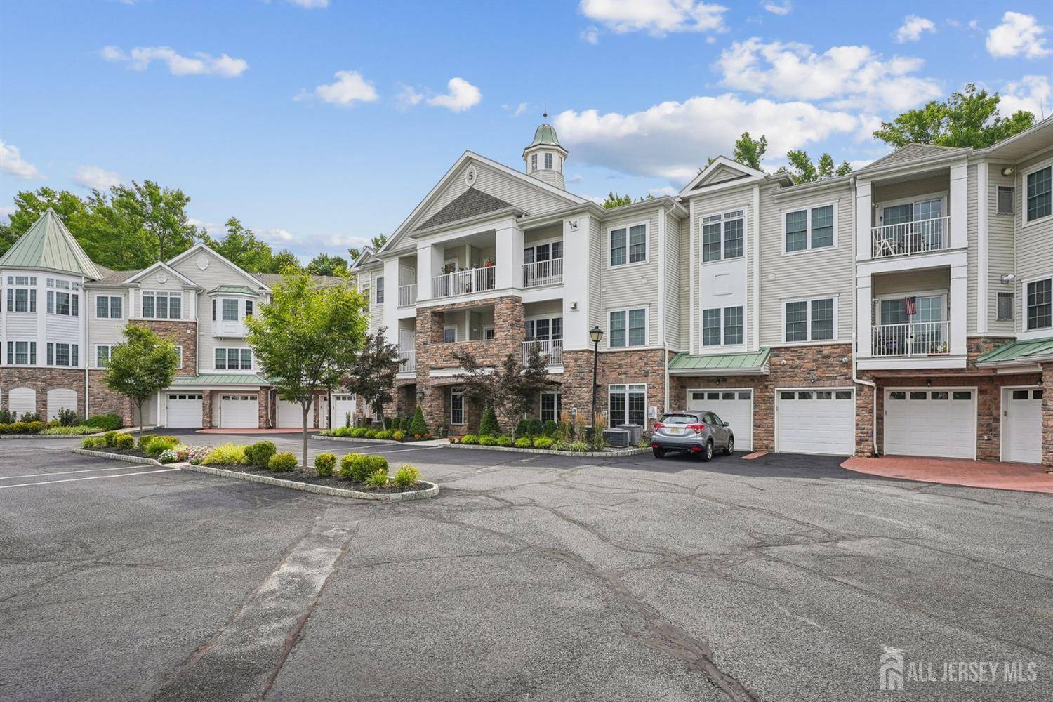 Old Bridge, NJ 08857,5213 Falston Circle CIR #13
