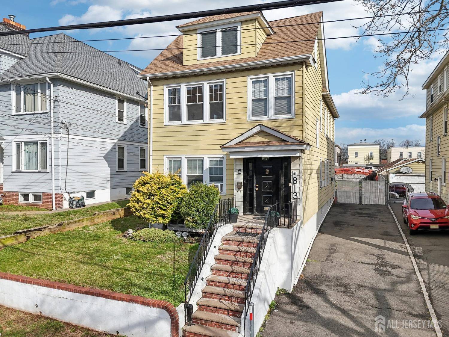 Elizabeth, NJ 07202,813-815 Pennington ST