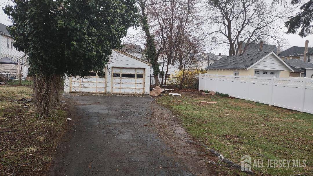 Highland Park, NJ 08904,427 Benner ST