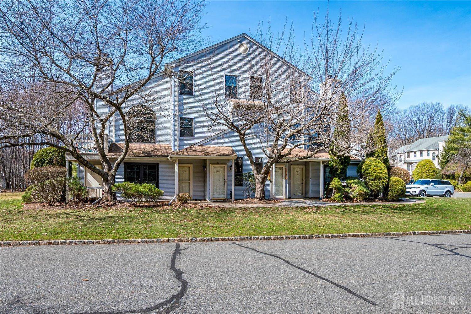 Edison, NJ 08820,5204 Stonehedge RD