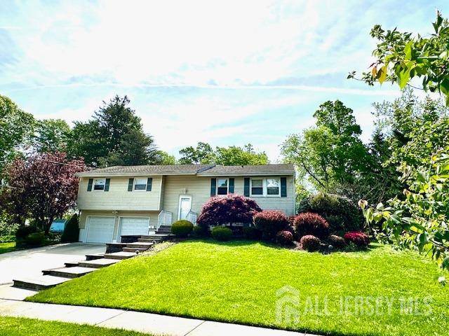 East Brunswick, NJ 08816,9 E Waverly DR