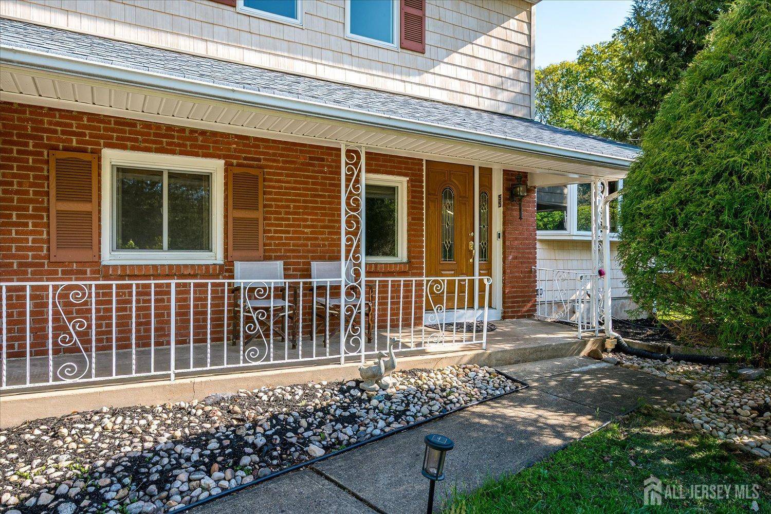 Edison, NJ 08820,55 Marlin AVE E