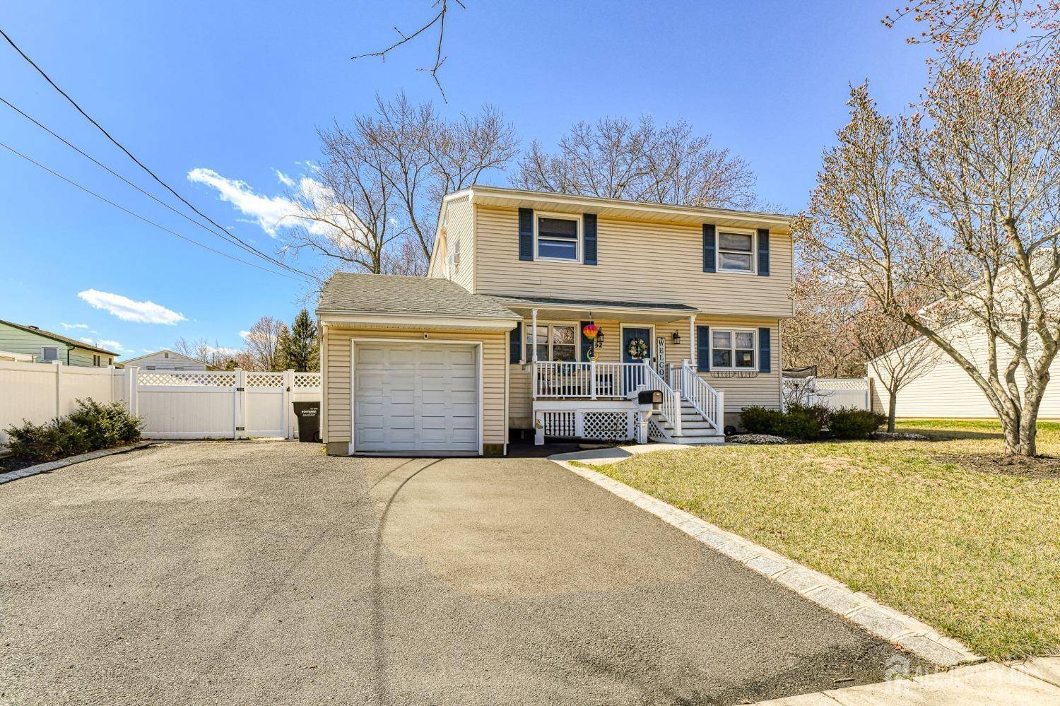 Old Bridge, NJ 08857,52 Owens RD