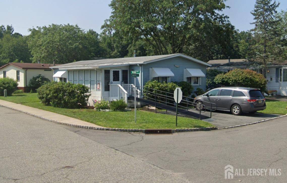Spotswood, NJ 08884,11 Sheryl CT