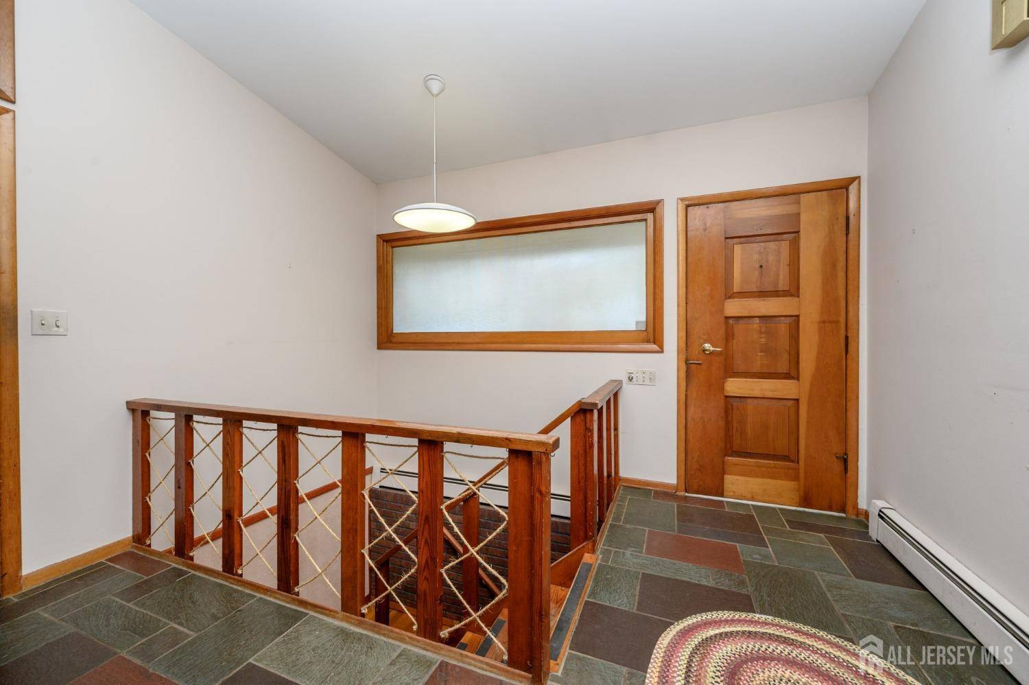 Colonia, NJ 07067,38 Heather LN