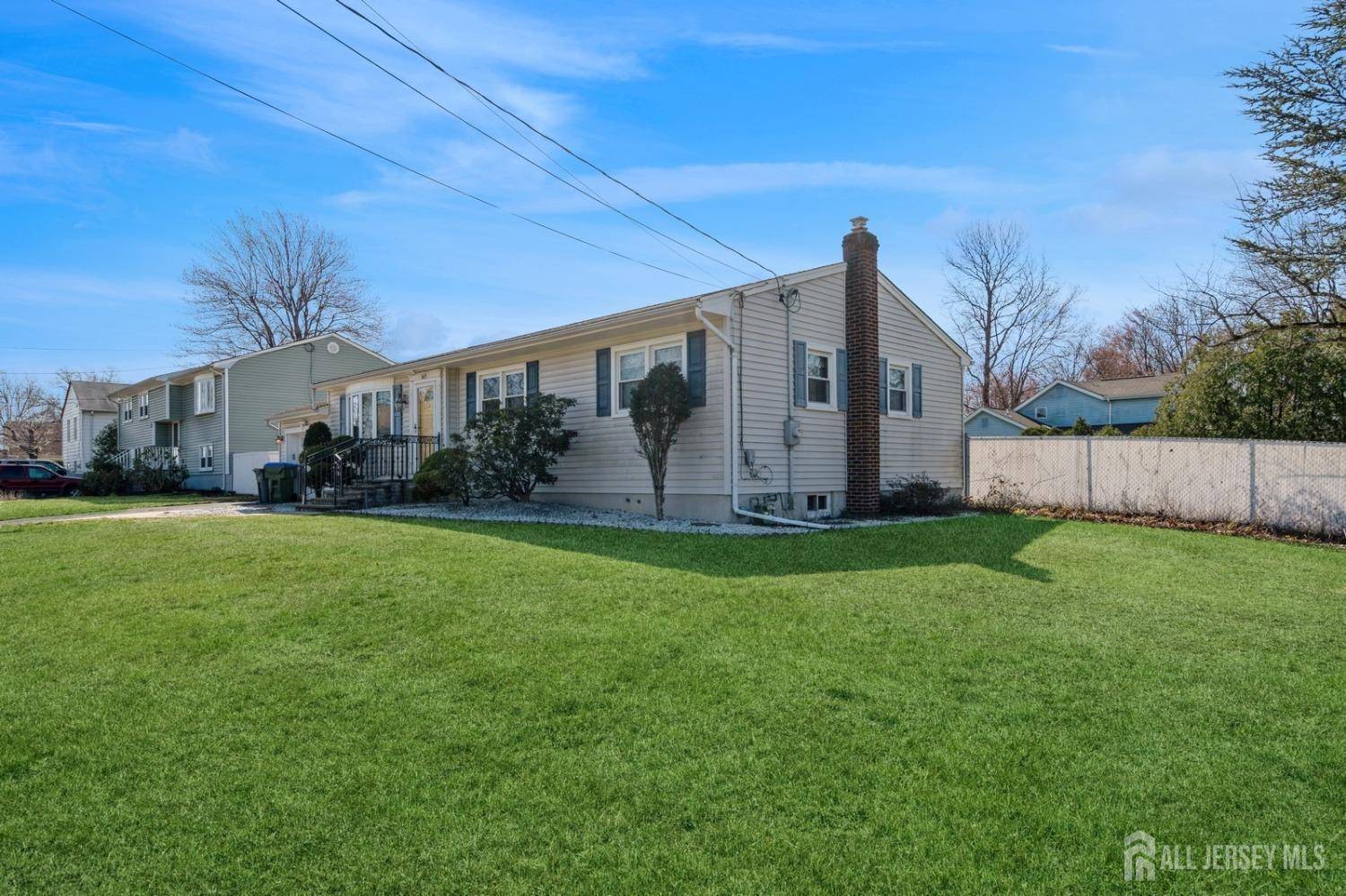 Edison, NJ 08820,965 New Dover RD