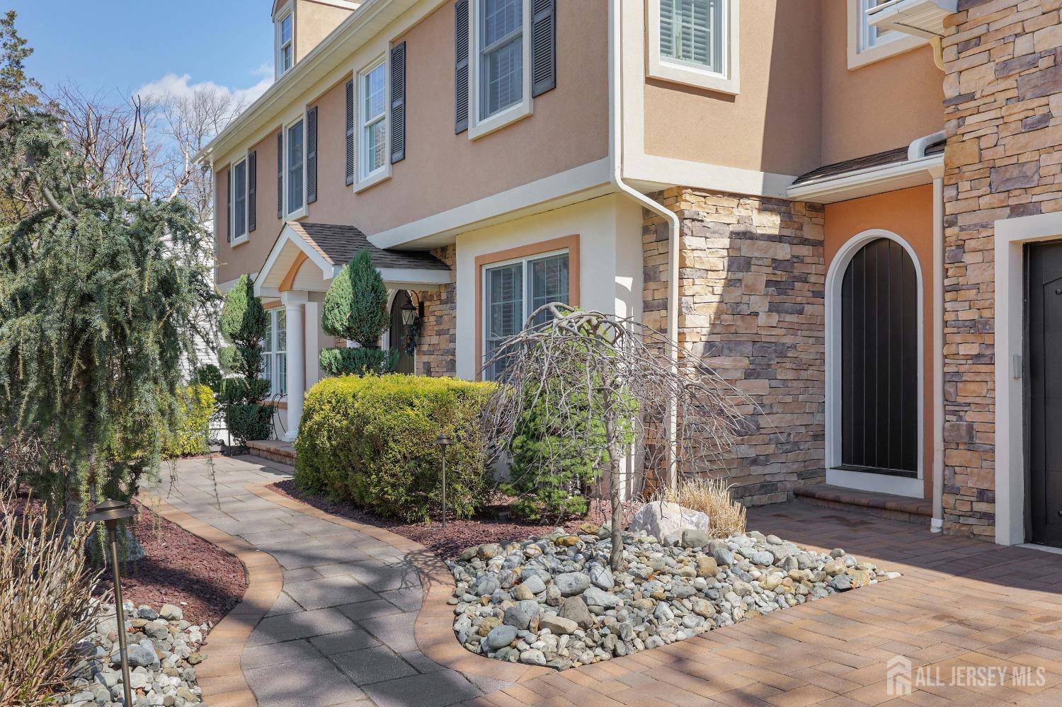 East Brunswick, NJ 08816,12 Glouceter CT